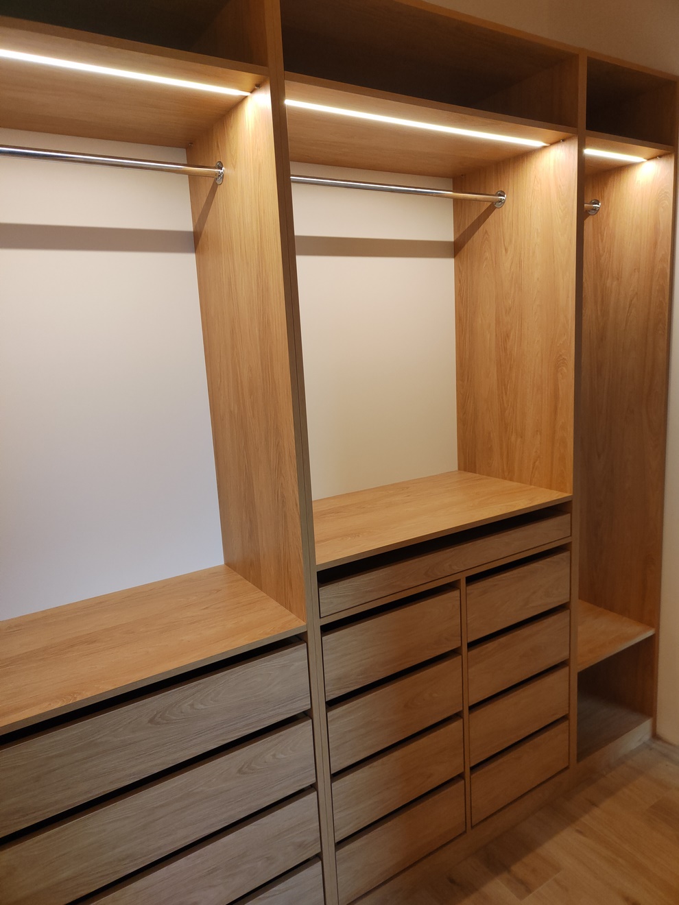 Deseczka Style Meble na wymiar Łódź - garderoba 1